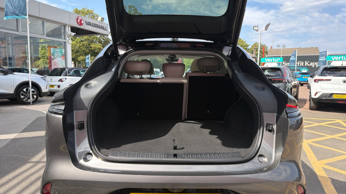 MG IM6 553kW Launch Edition 100kWh 5dr AWD Auto Electric Estate - Image 4